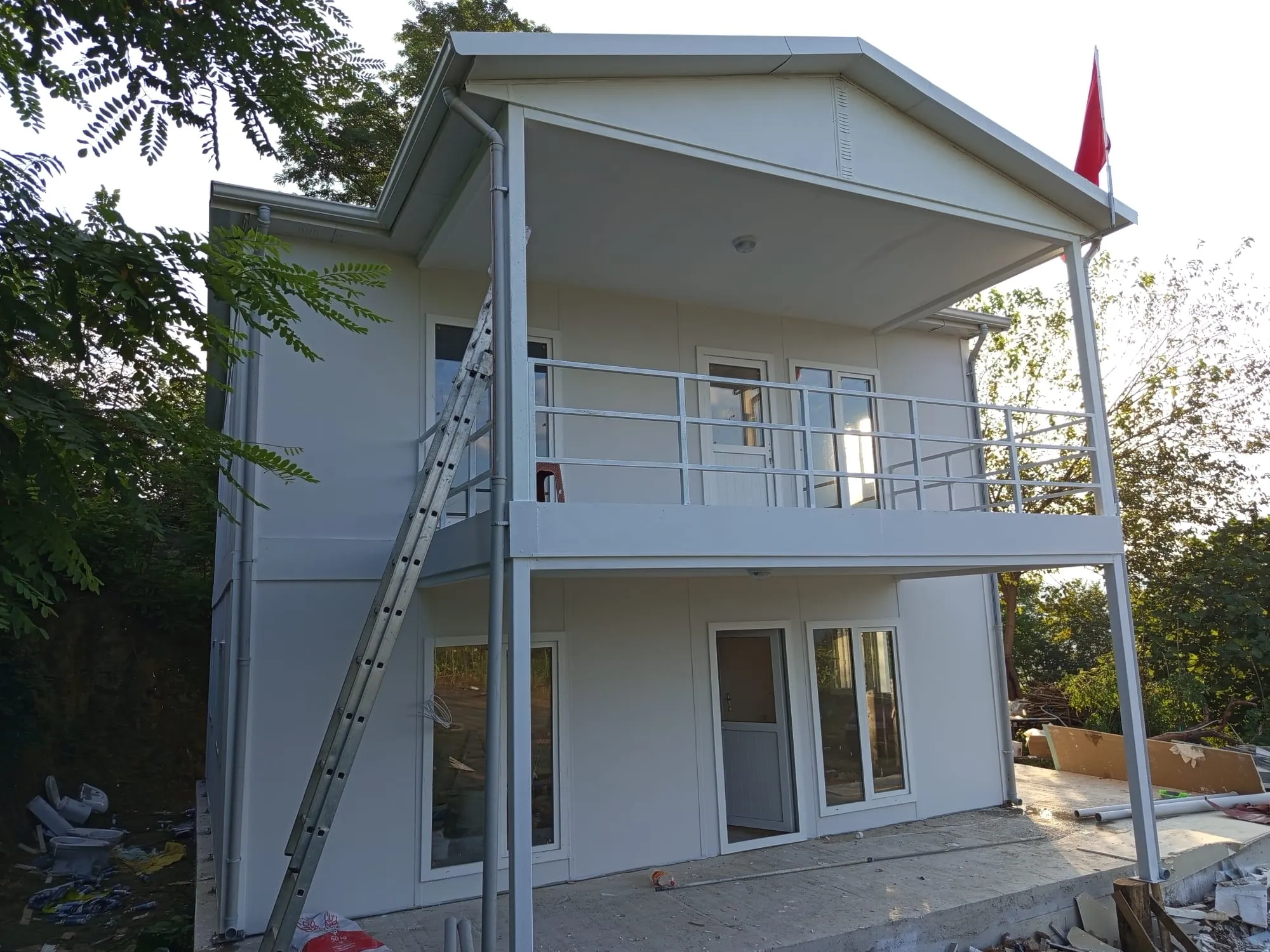 Двуетажна Сглобяема Къща на Достъпна Цена